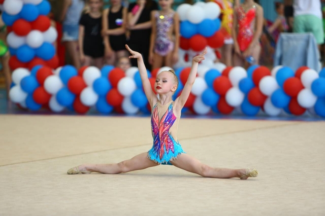 Гимнастки из Рузского округа привезли 1 место с соревнований в Санкт-Петербурге  