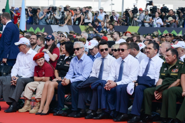 Андрей Воробьев принял участие в церемонии открытия Армейских международных игр