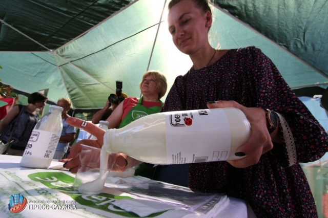 Фермеры и ремесленники со всего Подмосковья представили свою продукцию на фестивале «Молочная река» в Рузском городском округе