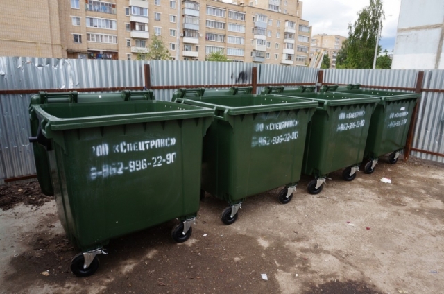 Новые евро-контейнеры для сбора твердых бытовых отходов установлены в Рузе