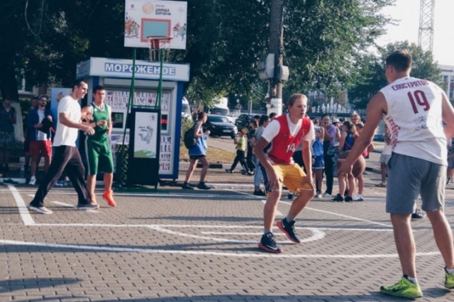Команды из Рузского округа приняли участие в областных соревнованиях по стритболу