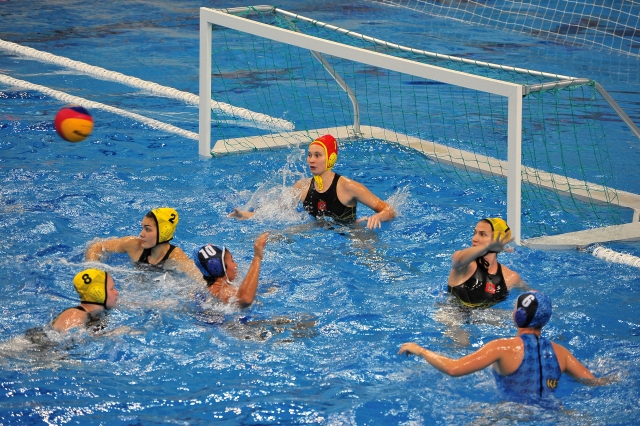 В Рузе прошел первый тур Чемпионата России по водному поло среди женских команд
