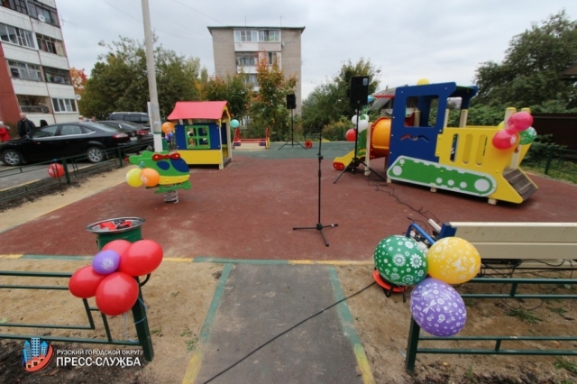 Более 15 дворов комплексно благоустраиваются в Рузском городском округе ежегодно
