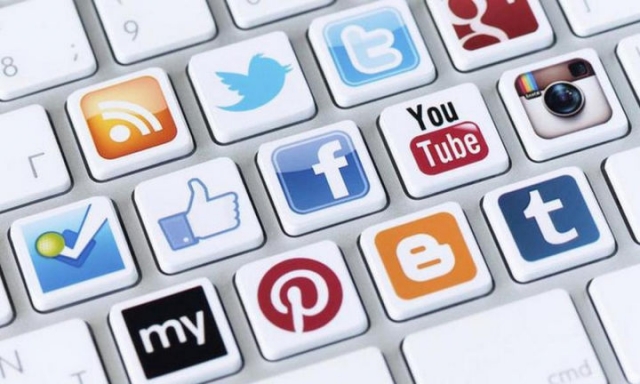 Более 400 обращений через социальные сети обработали специалисты администрации Рузского городского округа