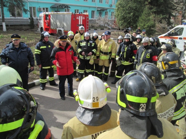 В Московской области безопасность в ходе субботника 22 апреля обеспечат 4000 пожарных и спасателей