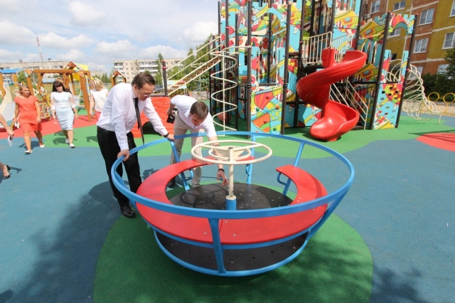 Около 20 детских игровых площадок и комплексов появятся в Рузском городском округе в 2017 году