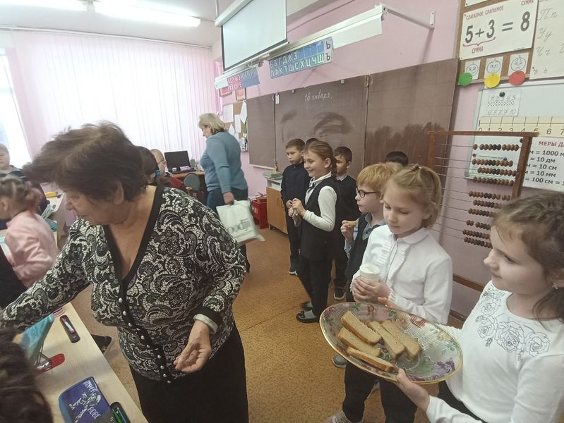 «Блокадный хлеб»: акция в Колюбакинской школе