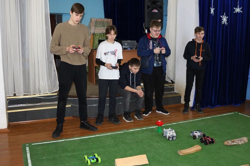 В Дорохово соревновались юные робототехники